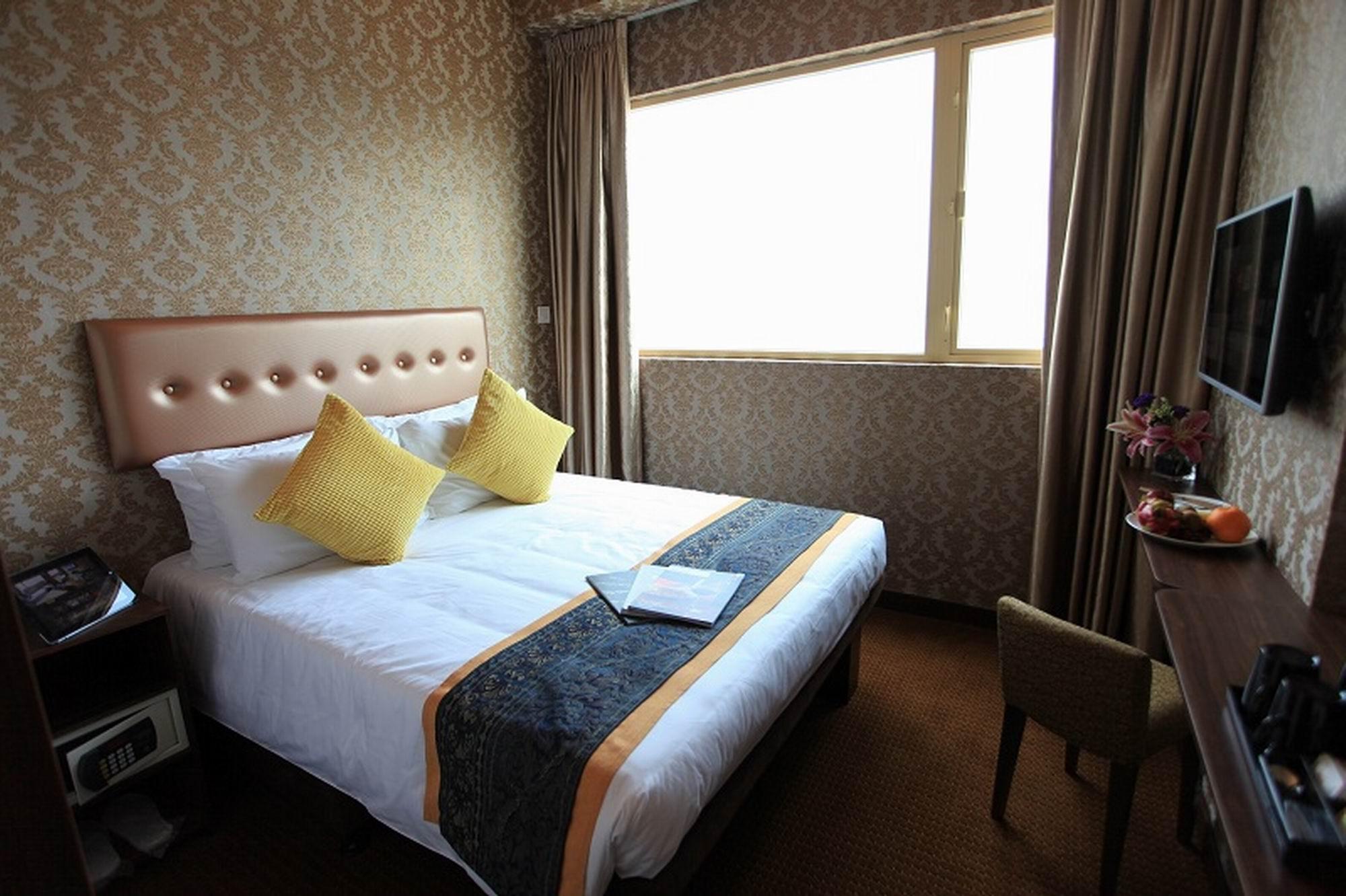 Grand City Hotel Hong Kong Bagian luar foto